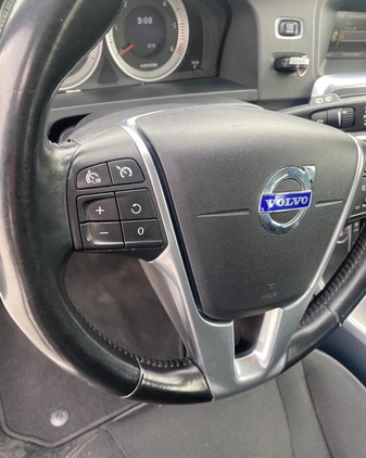 Volvo V60 cena 31000 przebieg: 251000, rok produkcji 2010 z Warszawa małe 191